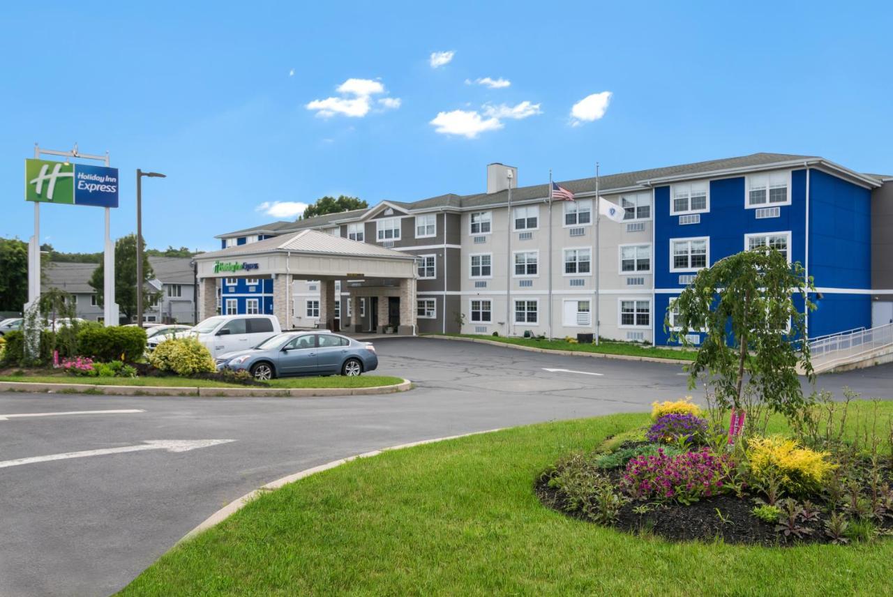 Holiday Inn Express - Plymouth By Ihg Eksteriør bilde