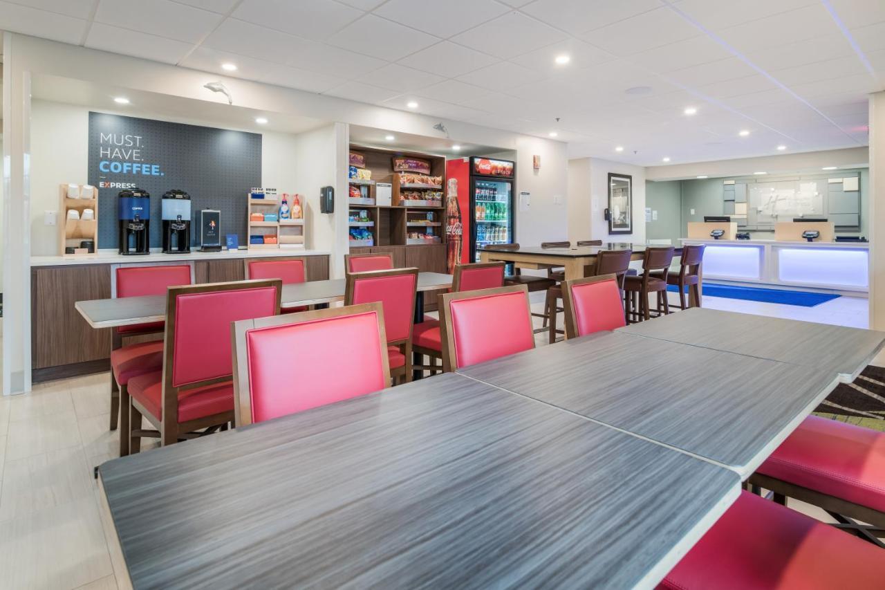Holiday Inn Express - Plymouth By Ihg Eksteriør bilde