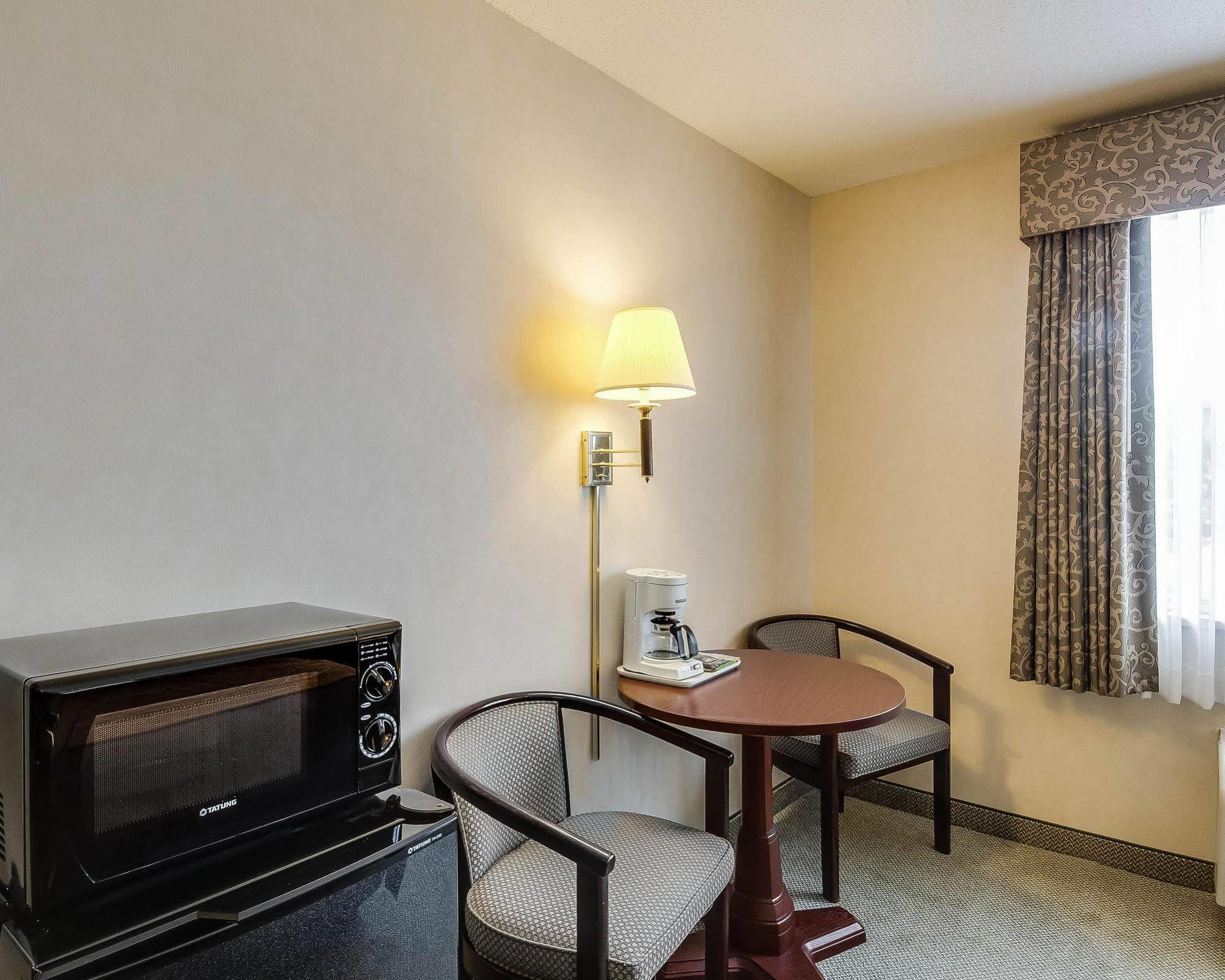 Holiday Inn Express - Plymouth By Ihg Eksteriør bilde